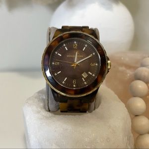 MICHAEL KORS GOLD TONE+BROWN TORTOISE ACRYLIC BAND,CRYSTAL WATCH MK5298